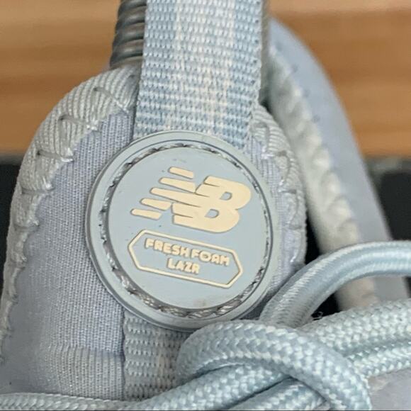 GIRLS NEW BALANCE FRESH FOAM LAZR SPORT POWDER BLUE RUNNING SHOES SIZE 4 NICE - Picture 5 of 6